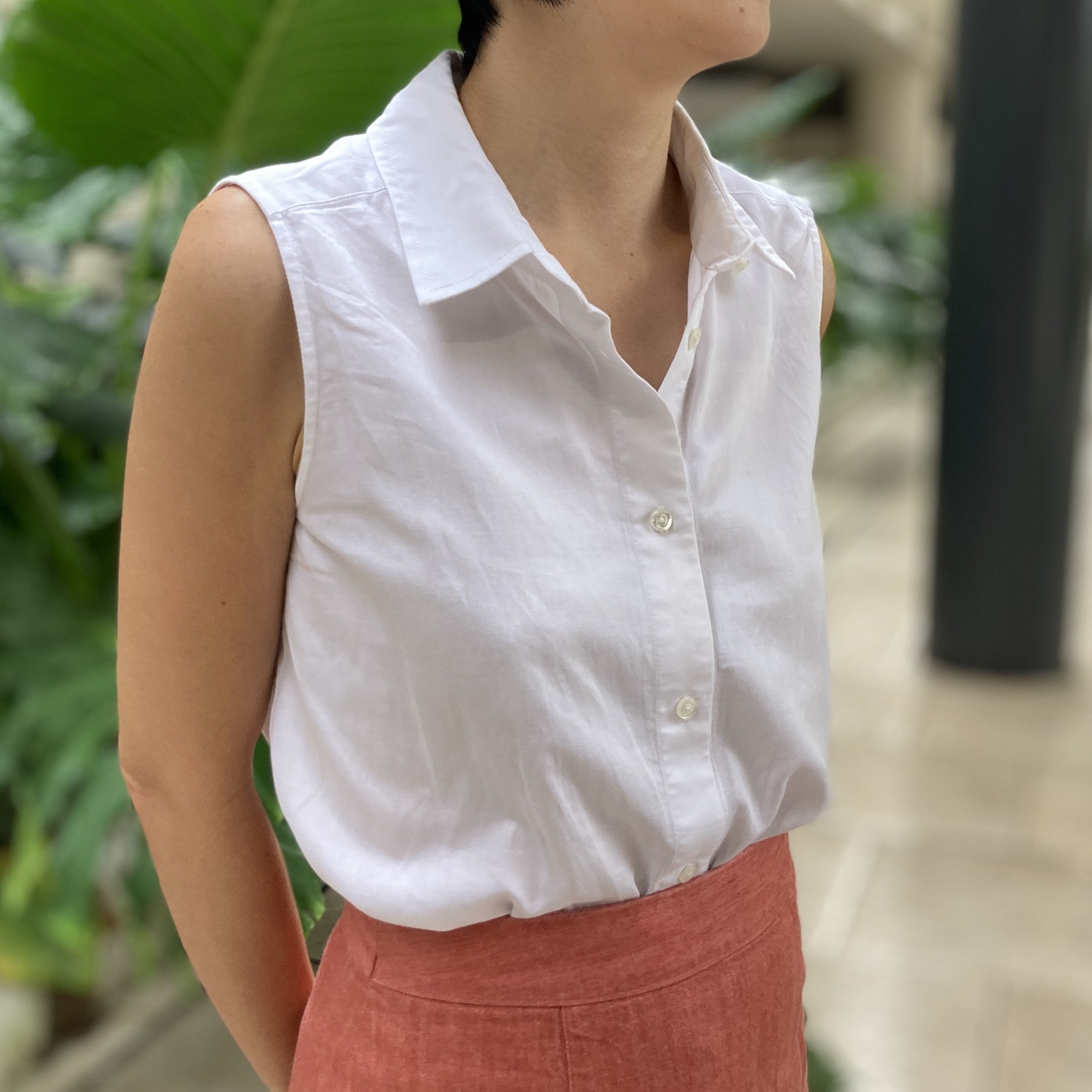 Chloe Sleeveless Blouse