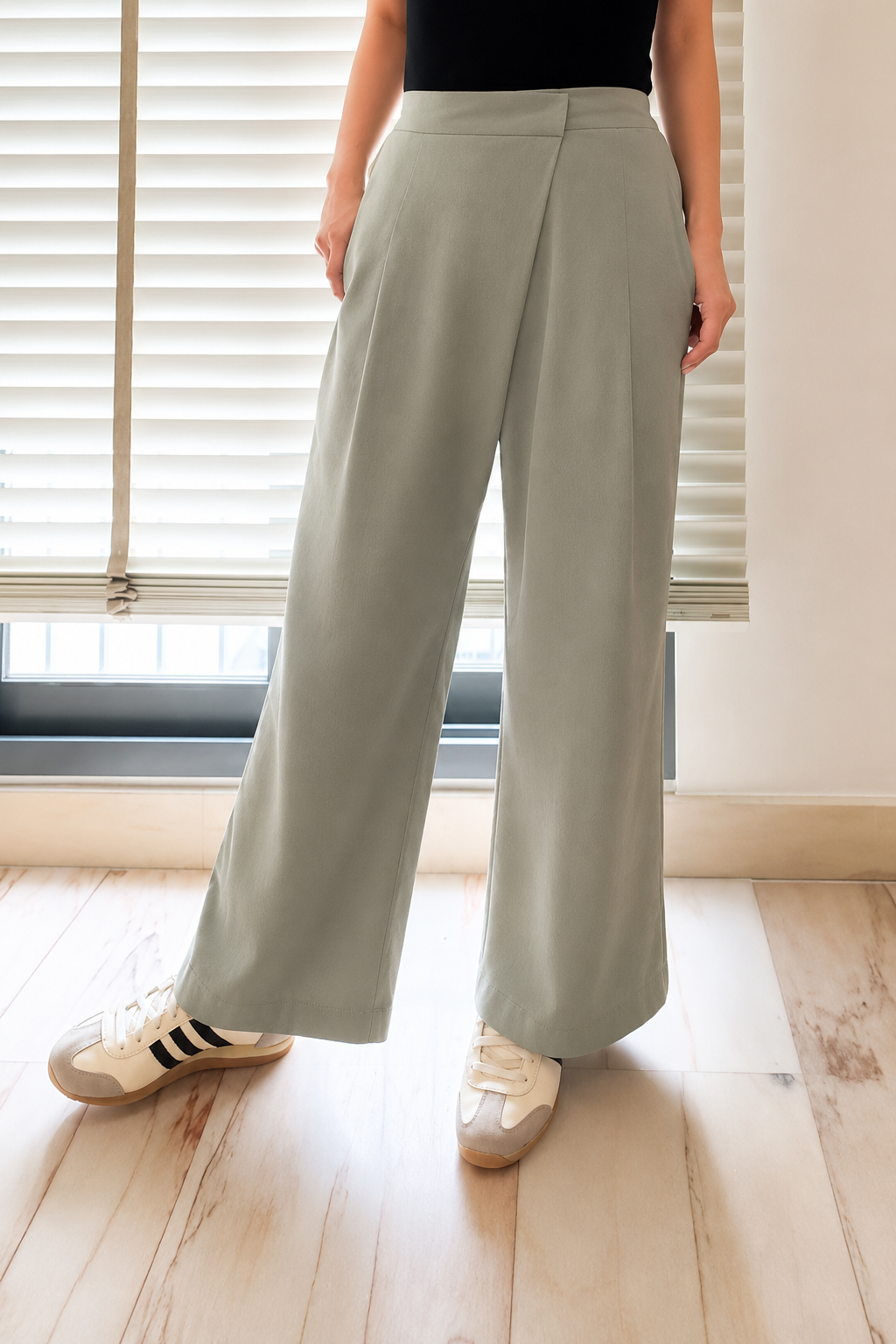 Olivia Crossover Pants